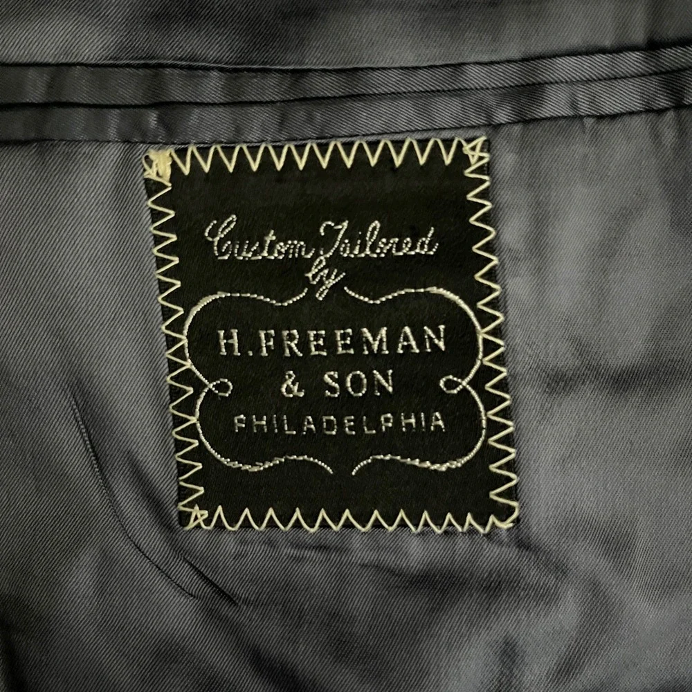 H. Freeman & Son 2-Piece Suit Mens 44R W38 Charcoal Grey Pinstripe Vintage USA